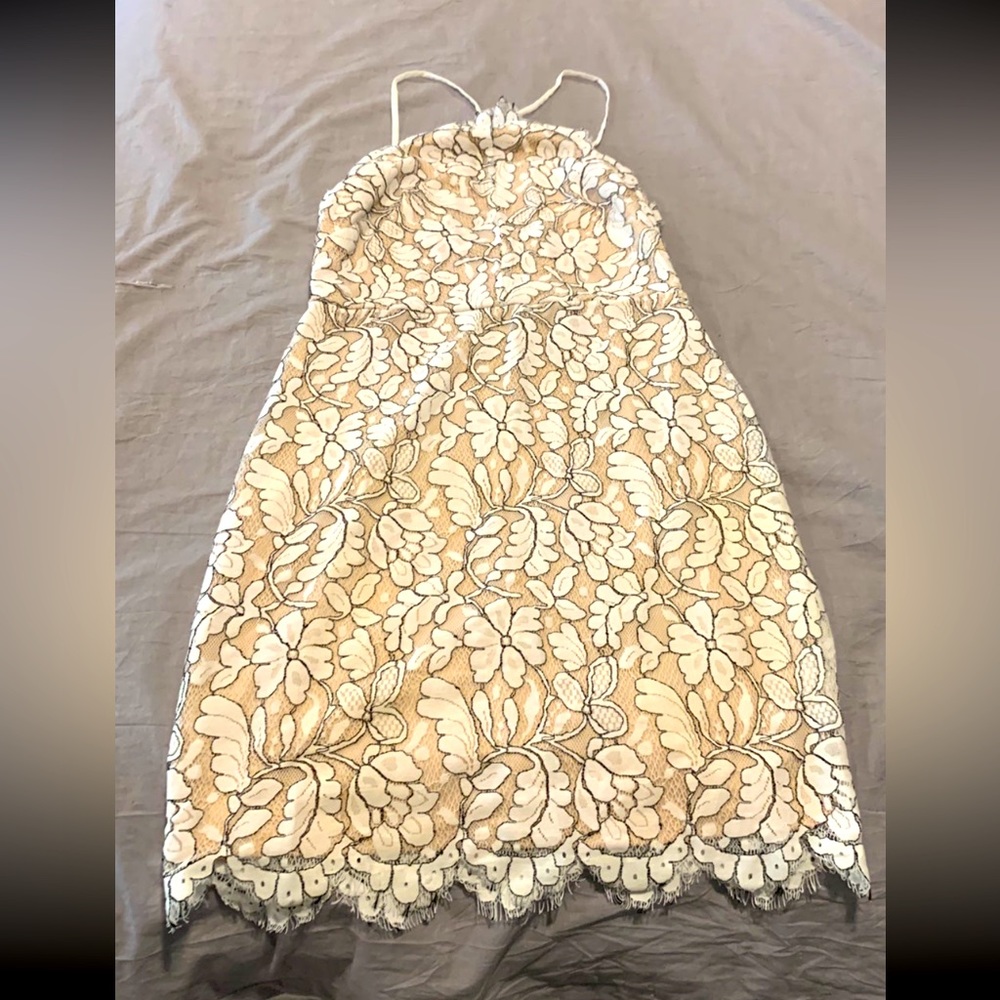 Lulu’s lace dress